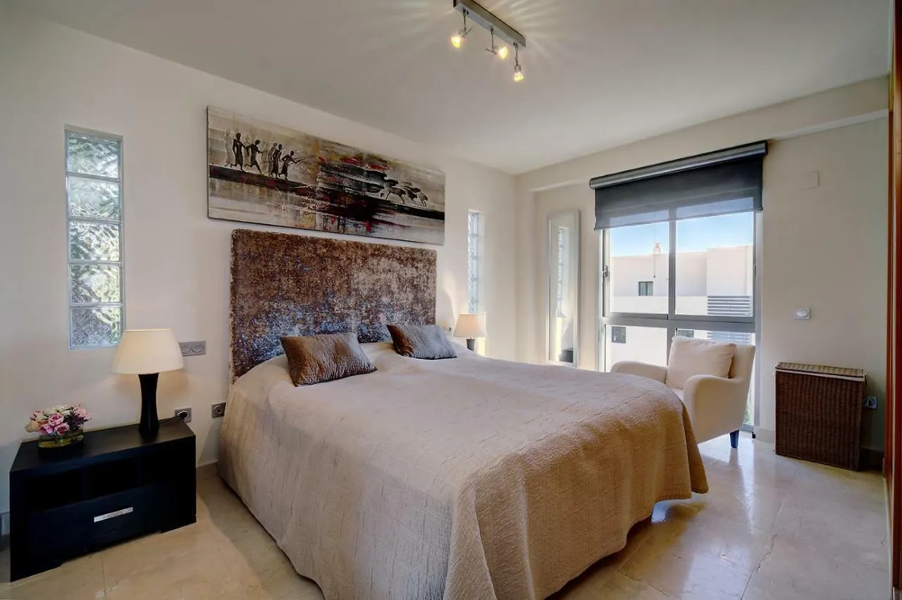 Apartment Acosta,Los Flamingos -Golf & Sea Views Estepona Spain