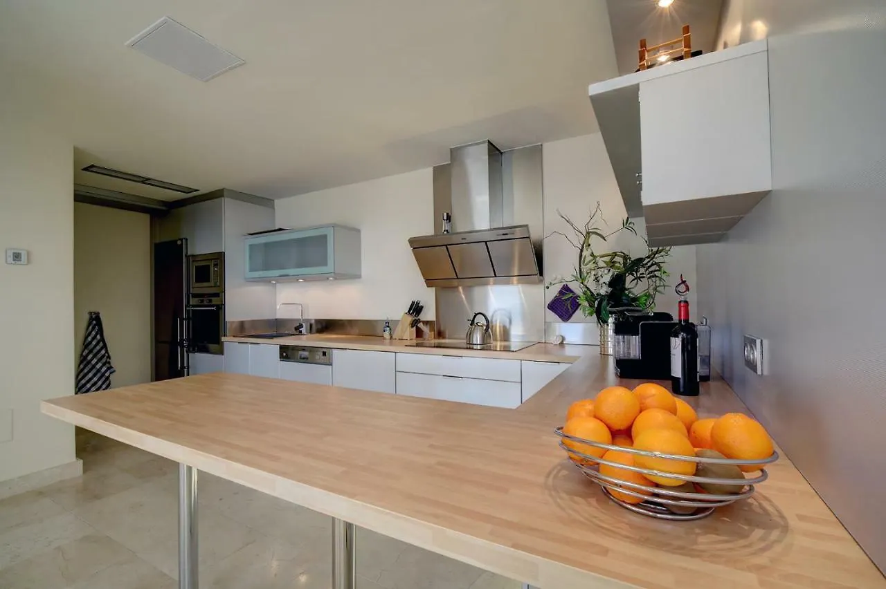 Apartment Acosta,Los Flamingos -Golf & Sea Views Estepona